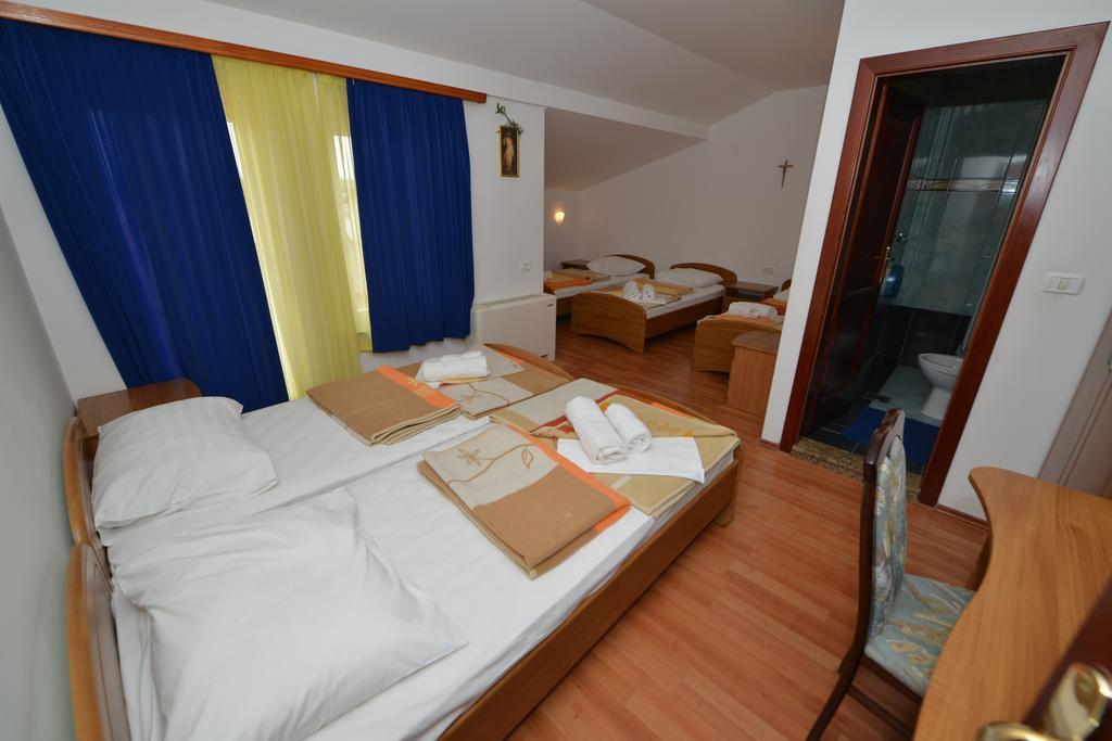 Hotel Rosabel Međugorje Oda fotoğraf
